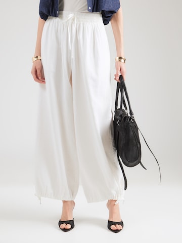 TOPSHOP Wide Leg Hose 'BEATE' in Weiß: Vorderseite