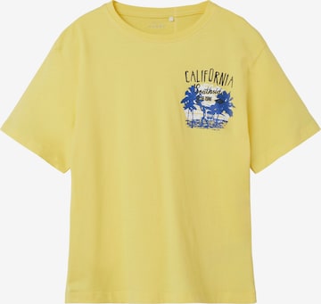 NAME IT T-shirt 'VAGNO' i gul: framsida