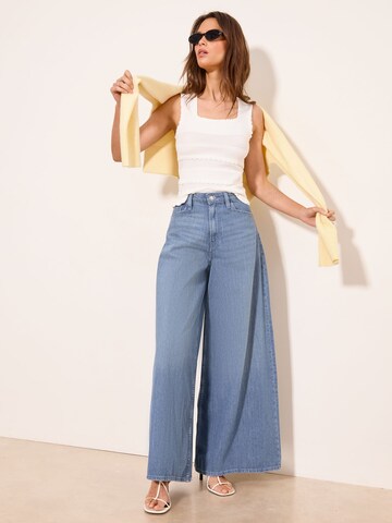 Tops en tricot Lipsy en blanc