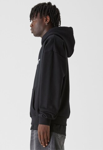 Lost Youth Sweatshirt in Schwarz