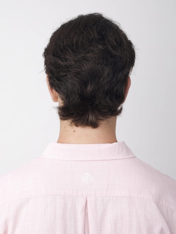 Regular fit Camicia di SHAMBLES in rosa
