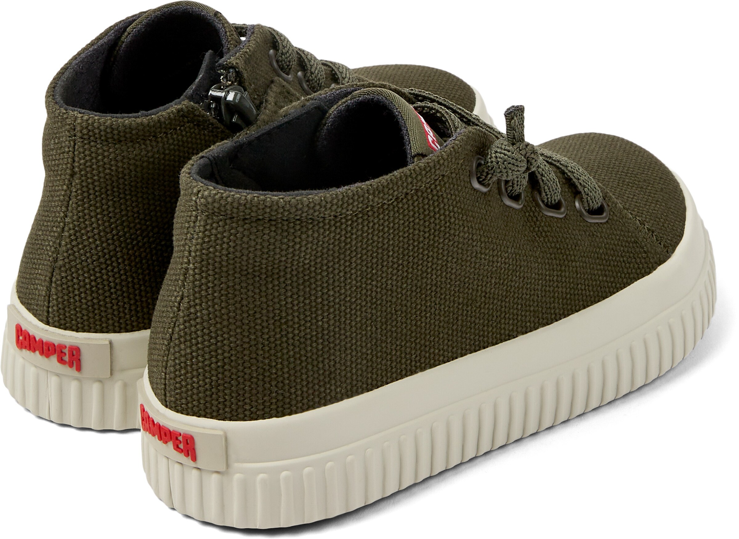 Baskets 'Peu Roda' CAMPER en vert