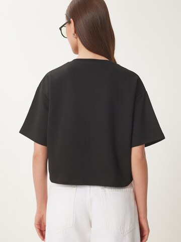 Happiness İstanbul Tričko - Čierna