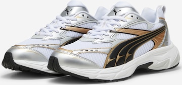 PUMA - Sapatilhas baixas 'Morphic' em branco