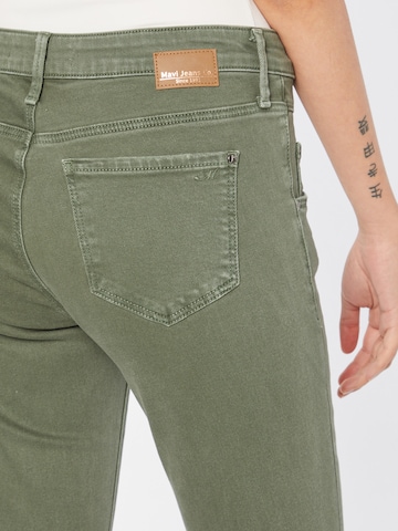 Skinny Jeans 'Adriana' de la Mavi pe verde