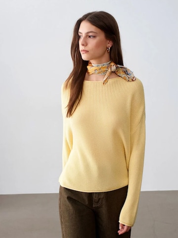 Pull-over 'Pullover' Dilvin en jaune