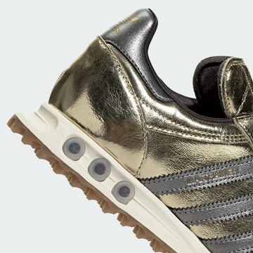 ADIDAS ORIGINALS Tenisky – zlatá