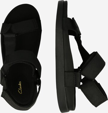 CLARKS - Sandalias 'Sunder Range' en negro