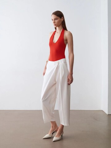 Dilvin Regular Pants in White: front