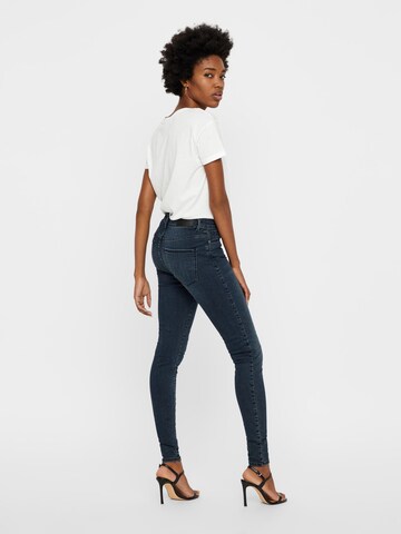 VERO MODA Skinny Jeans 'Sophia' in Blauw