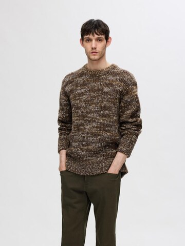 Pull-over 'SLHPepper' SELECTED HOMME en marron : devant