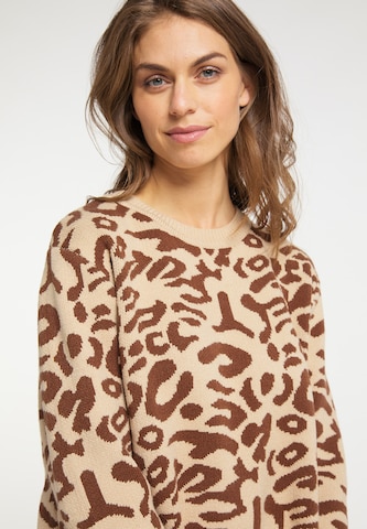 Usha Sweater in Beige