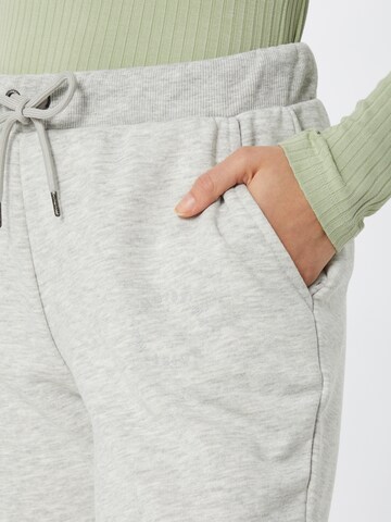 Effilé Pantalon 'Lupa' Noisy may en gris