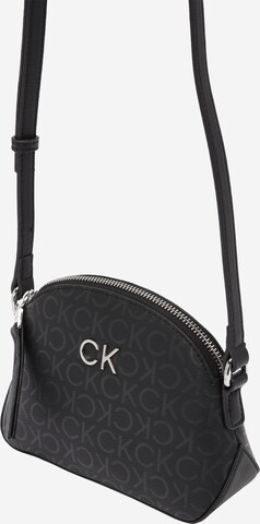 Borsa a tracolla di Calvin Klein in nero