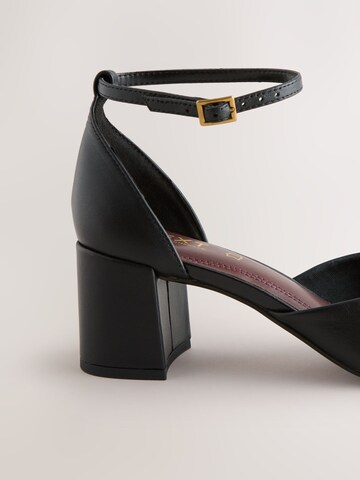 Pumps de la Next pe negru