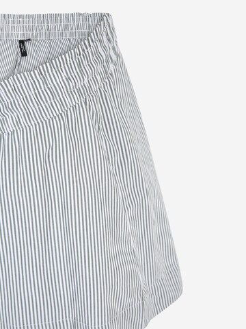 Vero Moda Maternity - Regular Calças 'SIMLA' em branco