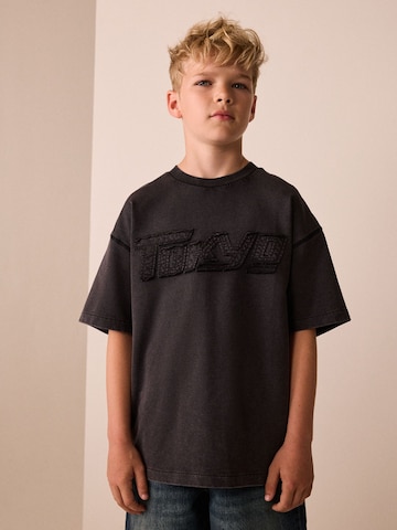 Next T-Shirt in Grau: Vorderseite