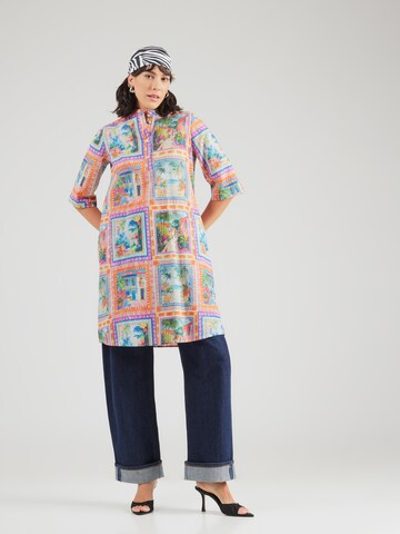 Emily Van Den Bergh Платье в Синий