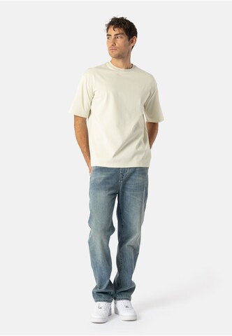 Regular Jean 'Danilo' Elias Rumelis en bleu