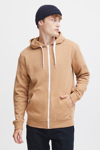 !Solid Zip-Up Hoodie 'Olli' in Brown: front