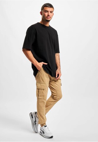 2Y Premium Tapered Cargo Jeans in Beige