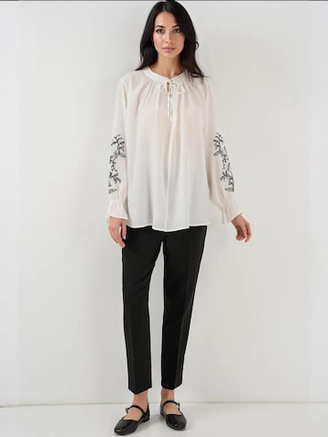 Camicia da donna di Bigdart in bianco