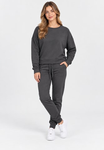 Elara Set in Grey