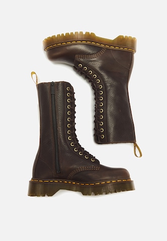 Dr. Martens Paeltega saabas '1B99 Bex', värv pruun