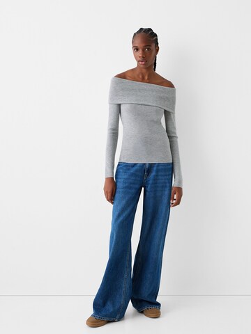 Bershka Pullover in Grau