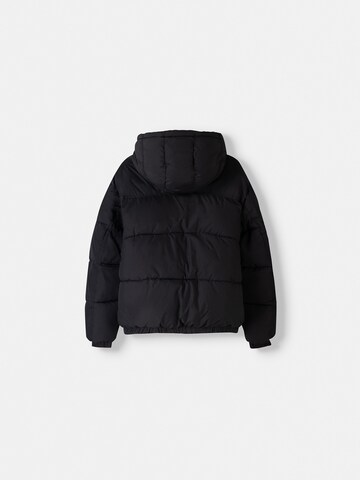 Bershka Jacke in Schwarz