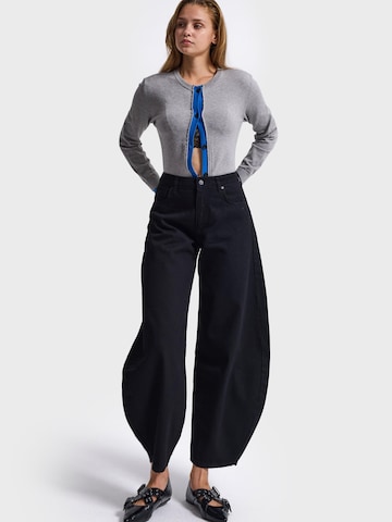 IT'S BASIC - Tapered Vaquero 'MEGA BALLOON MID RISE JEANS JET BLACK' en negro
