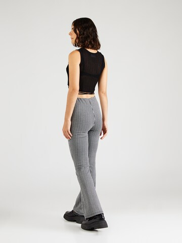 évasé Pantalon 'VIAPRIL' VILA en blanc
