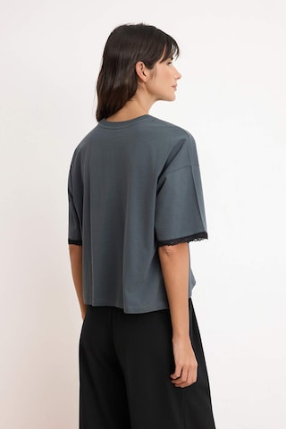 Trendyol Shirt in Grey