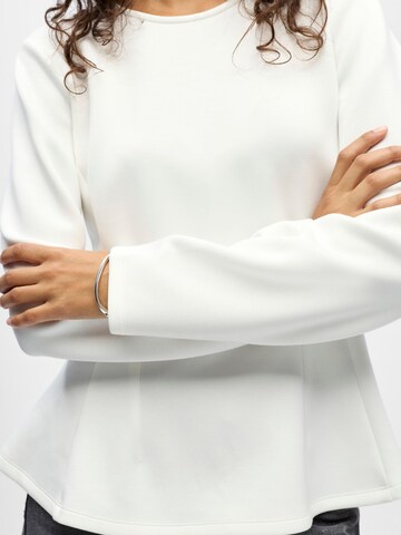 T-shirt OBJECT en blanc