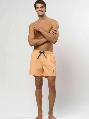 U.S. POLO ASSN. Zwemshorts ' UMAZA ' in Oranje