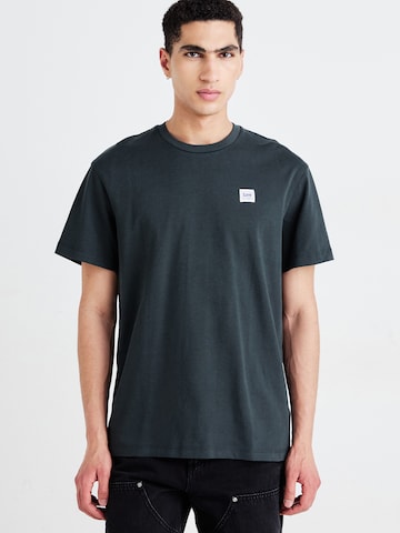Lee Shirt in Zwart: voorkant