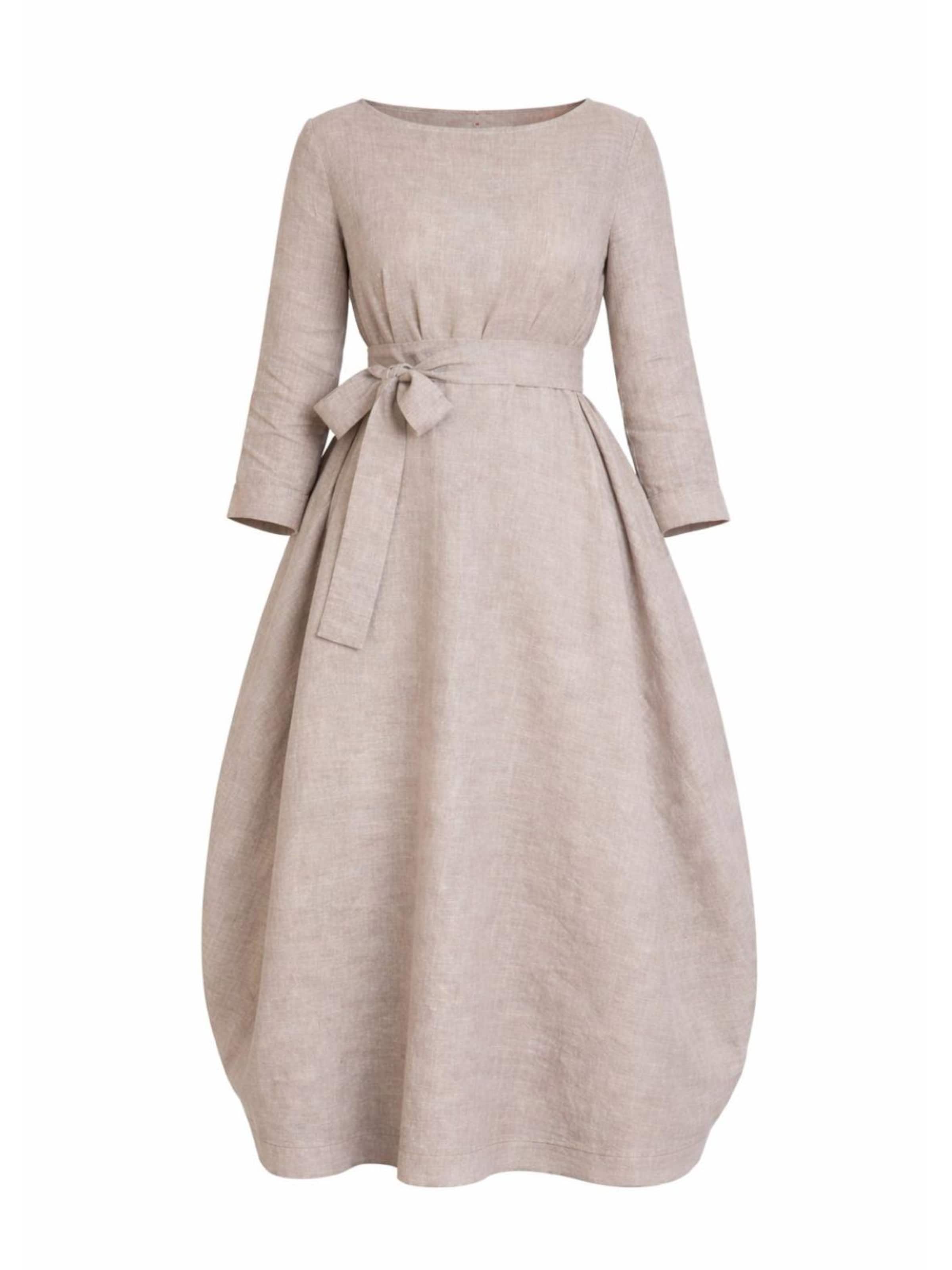 Abito extra large 'Azalea' di Nikka Place in bianco: frontale