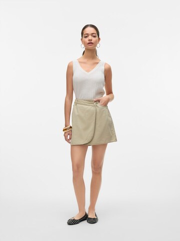 Top in maglia 'VMLUXLIGHT' di VERO MODA in bianco