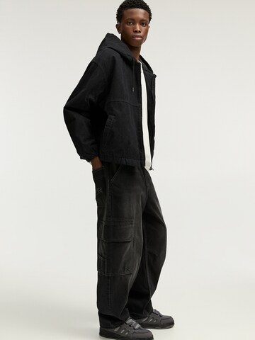 Pull&Bear Wide leg Cargo Jeans in Black