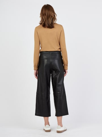 JCC Loosefit Hose in Schwarz