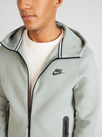 Nike Sportswear Sweat jacket 'TCH FLC' in Green