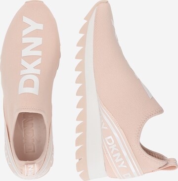 DKNY Slip on -tennarit 'ABBI' värissä vaaleanpunainen