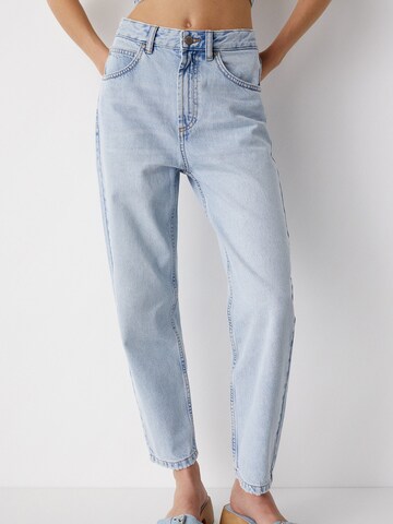 Pull&Bear Tapered Jeans in Blauw: voorkant