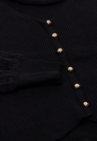 NAEMI Knit cardigan in Black