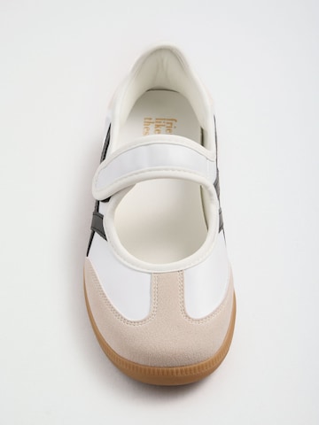 Sneaker bassa di Friends Like These in bianco