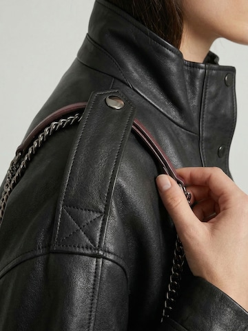 RICANO - Chaqueta de entretiempo 'Debora' en negro