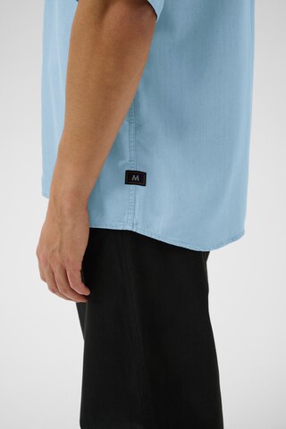 Matinique Regular Fit Skjorte 'Pelton' i blå