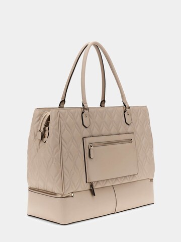 GUESS Reisetasche 'Maxine' in Beige