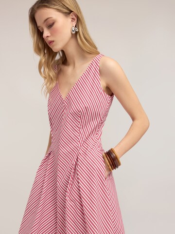 Robe MOTIVI en rouge