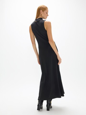 Lola Casademunt - Vestido en negro